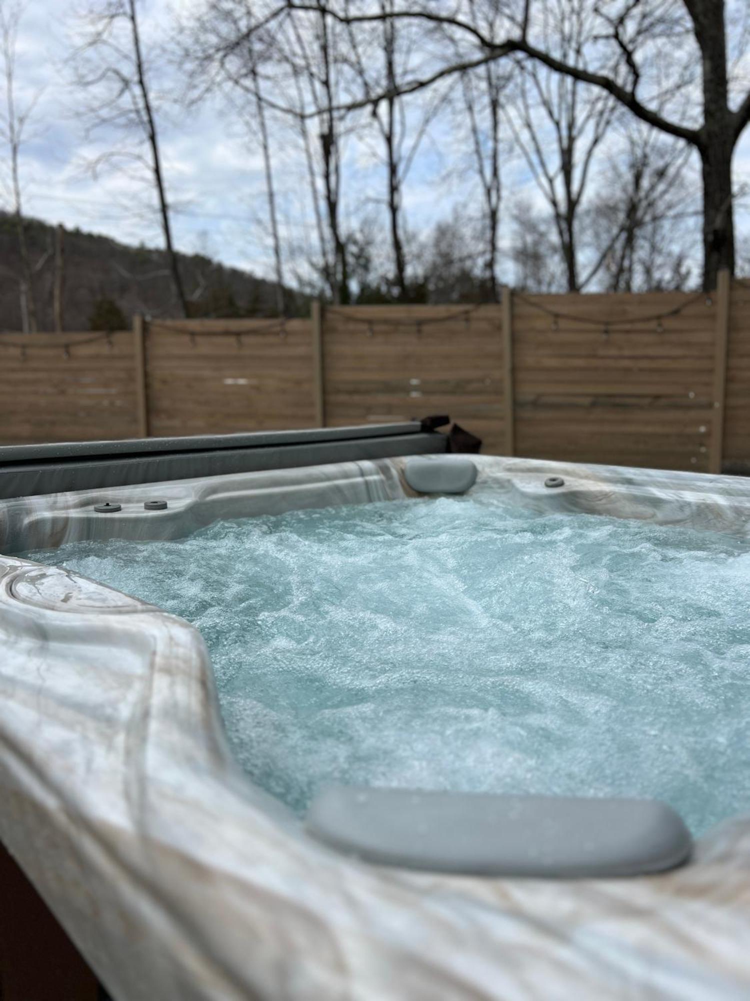 Cozy Cottage, Hot Tub, Fire Pit, 15Min To Hudson And Hiking Catskill Exteriör bild